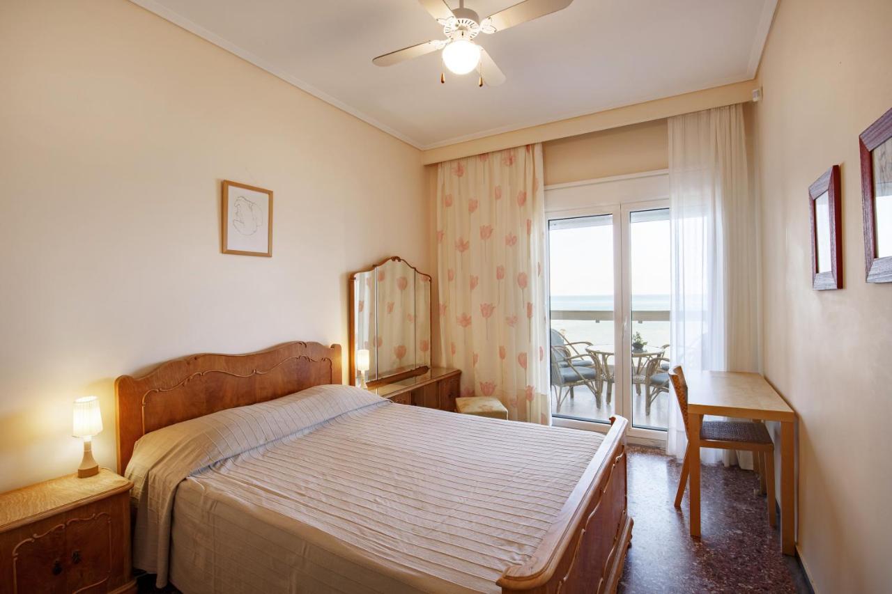 Metaxa Seafront Apartment Peraía エクステリア 写真