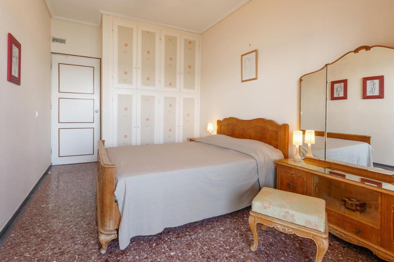 Metaxa Seafront Apartment Peraía エクステリア 写真