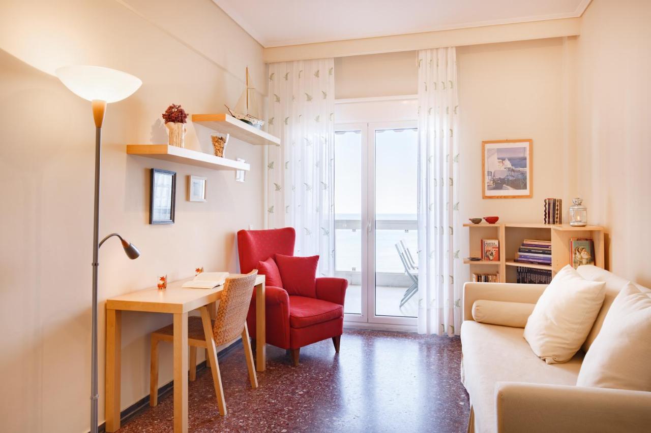 Metaxa Seafront Apartment Peraía エクステリア 写真