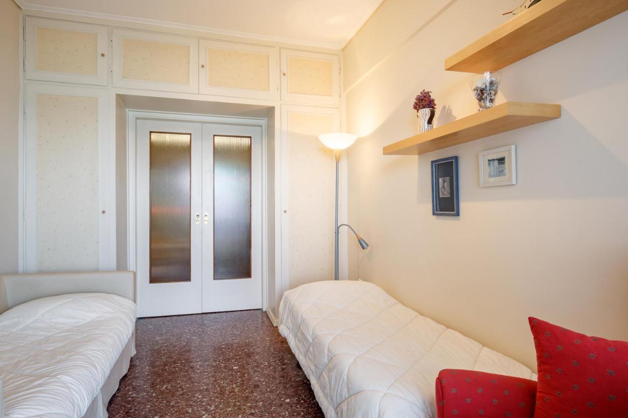 Metaxa Seafront Apartment Peraía エクステリア 写真